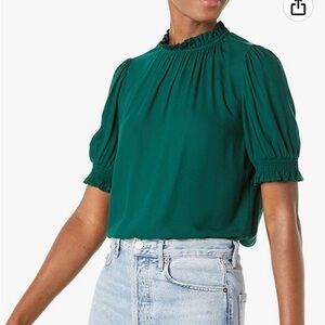 NWT large Amazon Essentials Fluid Twill Short Puff Sleeve Smock Detail Shirt